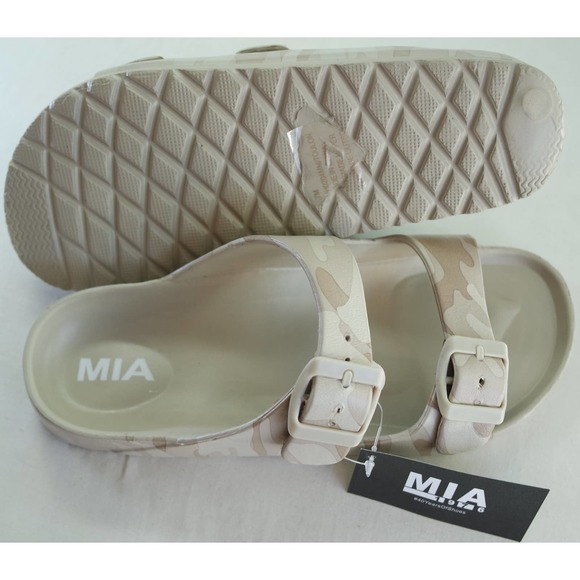 Mia Toulon Womens Sandals Shoes 9 Camo Slip On Arch Support Dual Buckle New - Picture 7 of 10